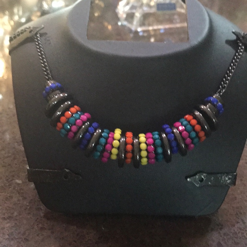 Nine West necklace😊